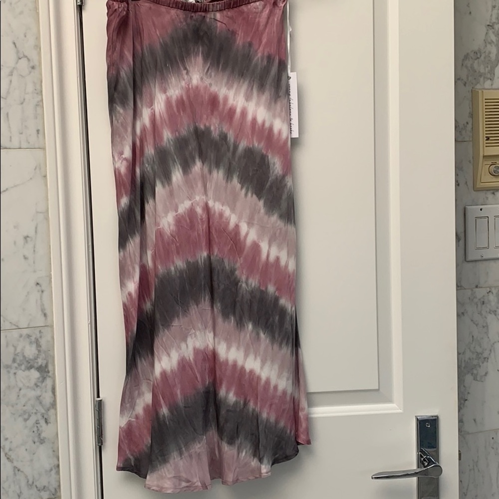 The dye skirt